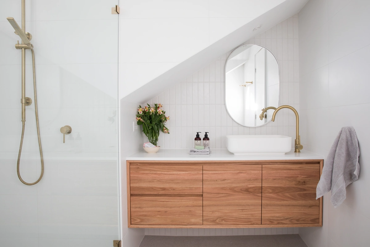 good roi on bathroom remodel with added backsplash