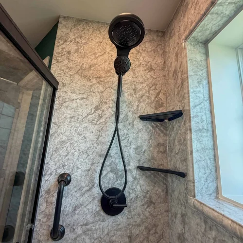 Contemporary bathroom design featuring a spacious layout and elegant fixtures.